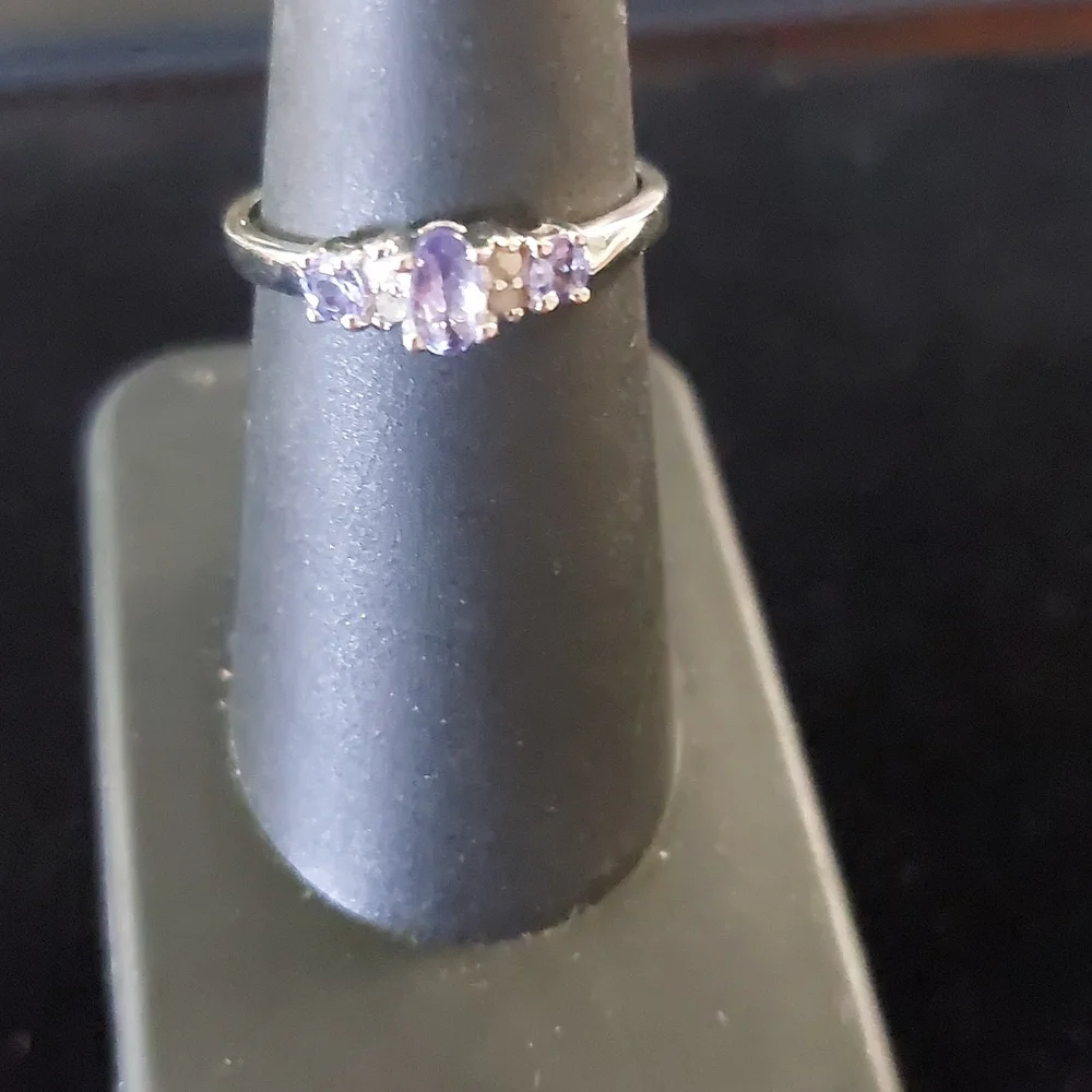 Genuine Tanzanite/Diamond Ring Sz 7